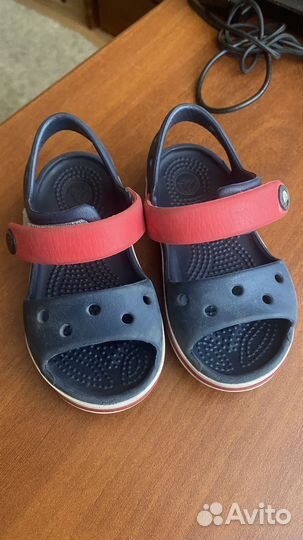 Сандалии crocs c7