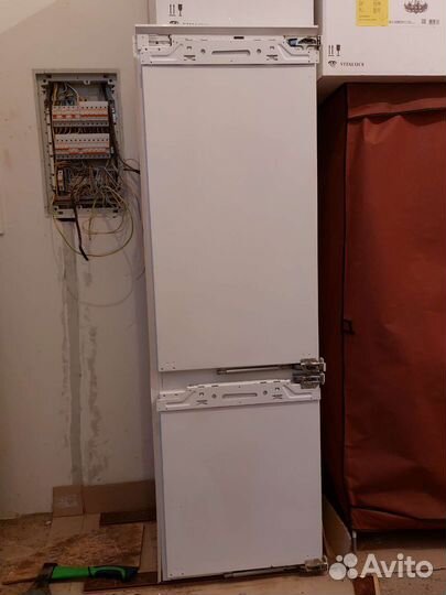 Встроенный холодильник liebherr