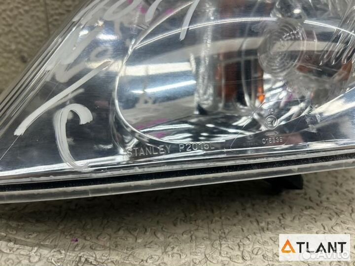 Габарит передний левый mazda MPV