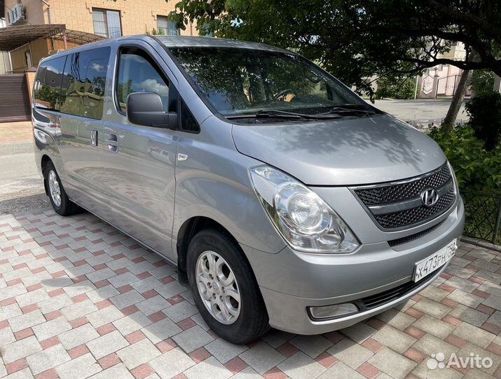 Радиаторах решётка hyundai H-1 или Grand Starex