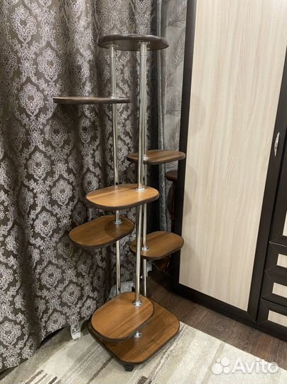 Подставка под цветы