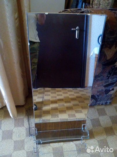 Зеркало настенное 40х75 с полками