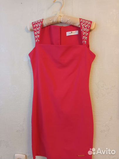 Платье 46 размера