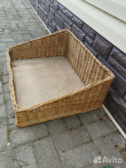 Короб-ларь, плетёный