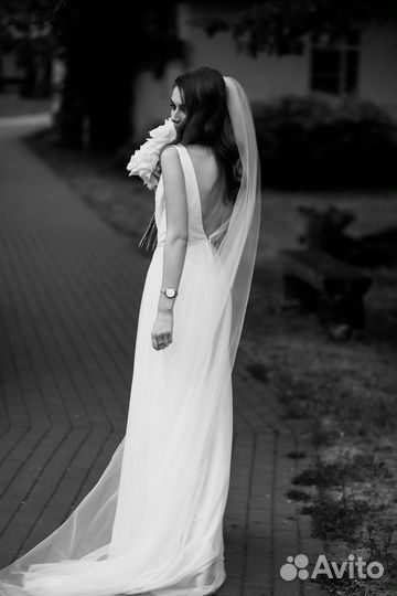 Свадебное платье со шлейфом