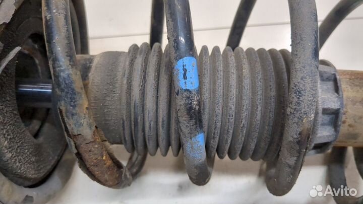 Амортизатор подвески правый передний Peugeot 406