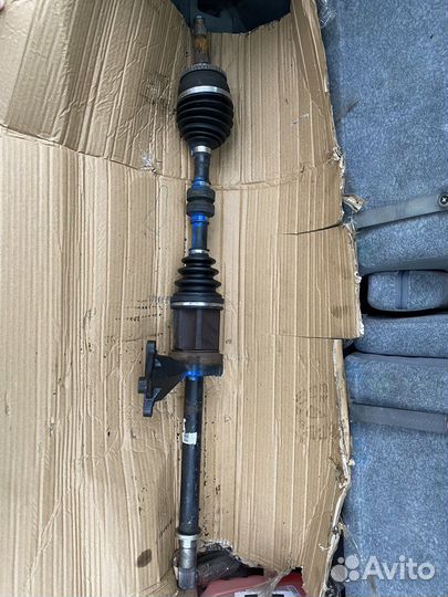 Привод правый Nissan Presage U30