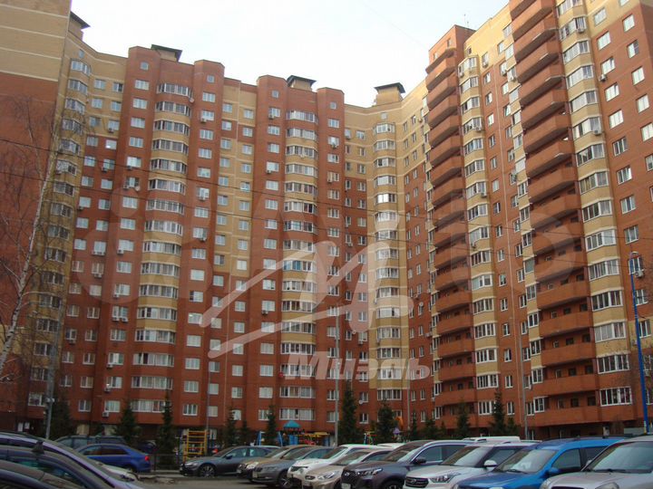 3-к. квартира, 87,3 м², 1/17 эт.