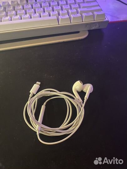 Наушники earpods