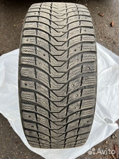Michelin X-Ice North 3 235/45 R18