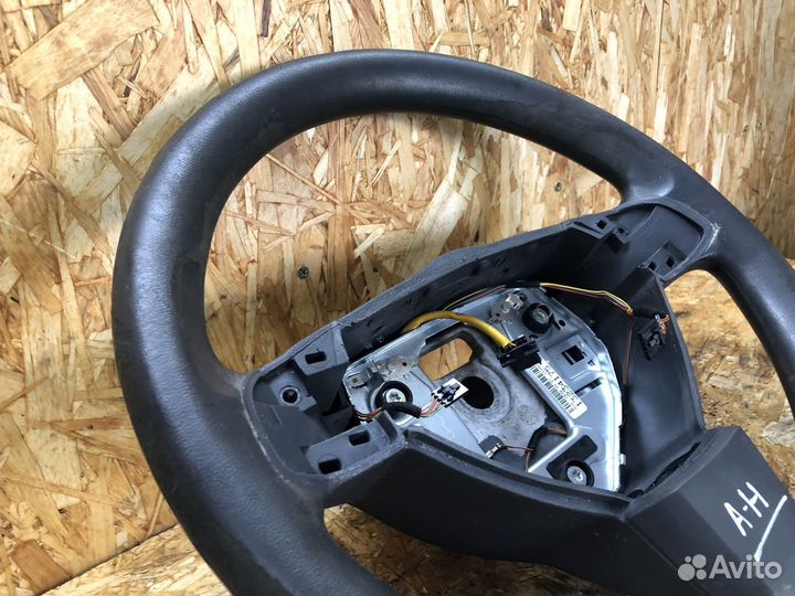 Руль Opel Zafira B / Astra H под реставрацию