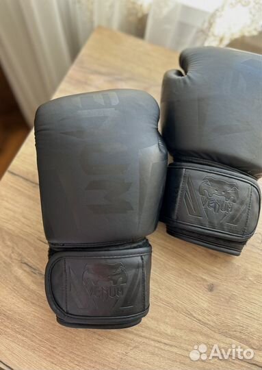 Боксерские перчатки 12 oz