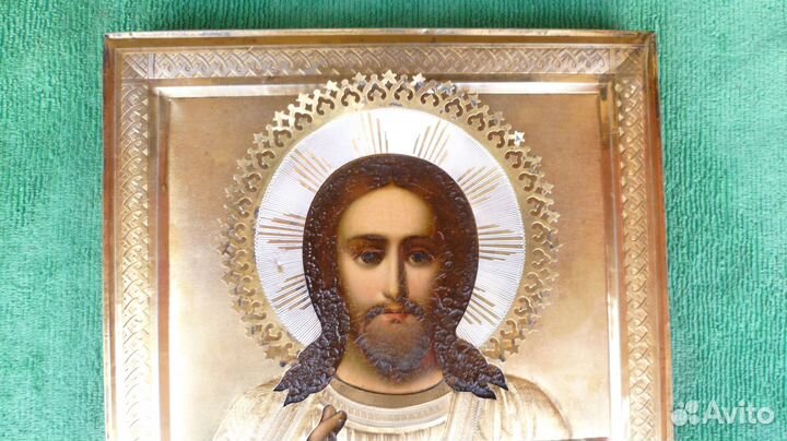 Старинная икона в серебряном окладе