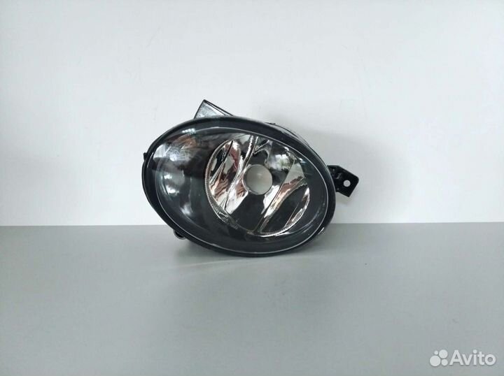 Фара противотуманная VW Tiguan / Golf 6 / Jetta