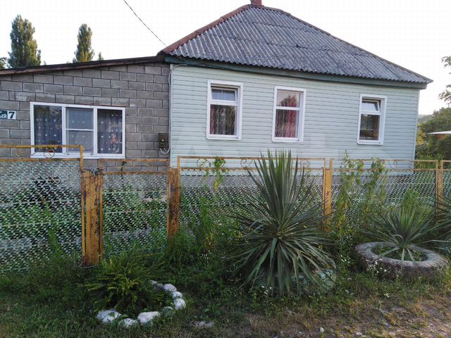 домик в нефтегорске краснодарский край. дома в нефтяной апшеронского района. нефтегорск апшеронский район ул. апшеронск черниговское. посёлок нефтегорск апшеронск здание.