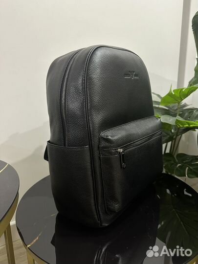 Рюкзак кожаный мужской Giorgio Armani