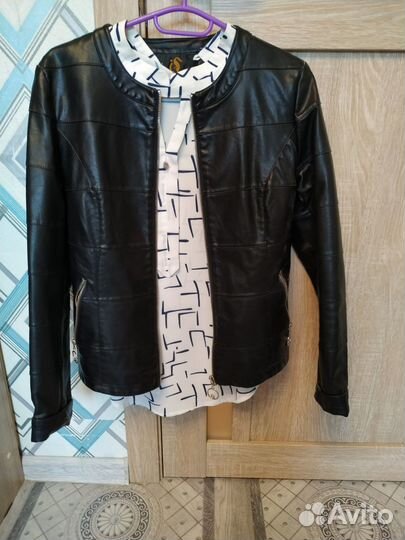 Отдам даром бесплатно женские вещи