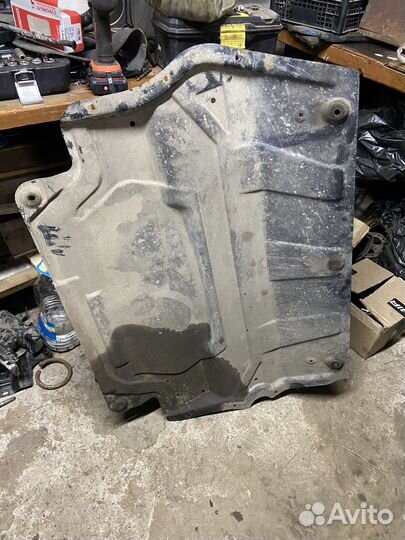 Защита двигателя Wolkswagen Tiguan