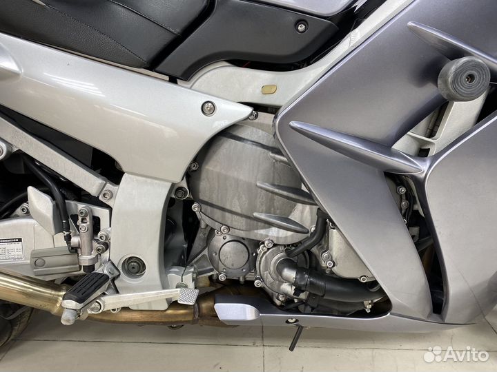 Мотоцикл Yamaha FJR1300 2004г.в