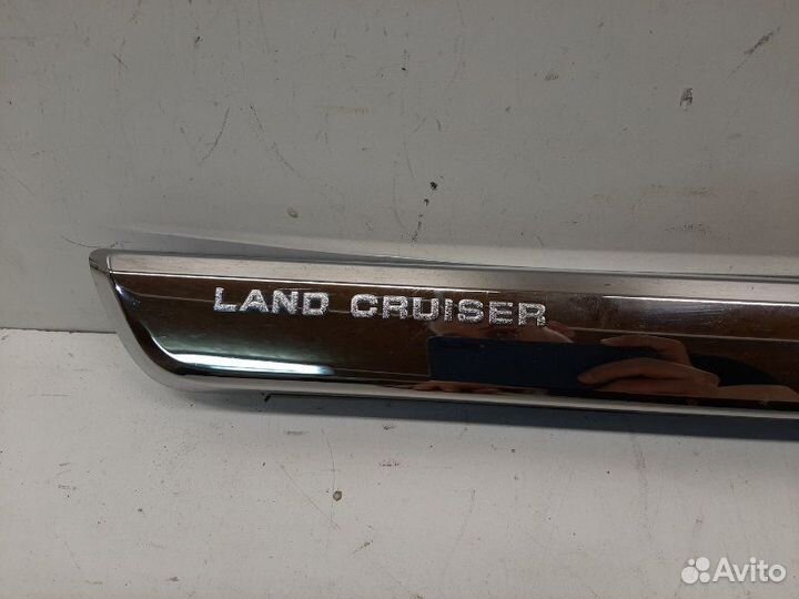 Молдинг на дверь задний правый Toyota Land Cruiser