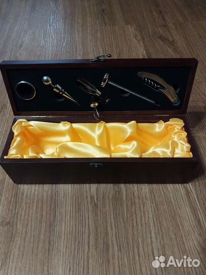 Набор для вина подарочный