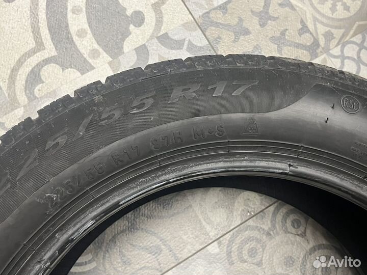 Pirelli Winter Sottozero 225/55 R17