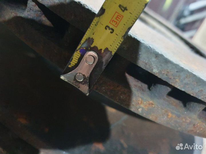 Тормозной диск Audi A8 D3 4.2 BVJ 2007-2010