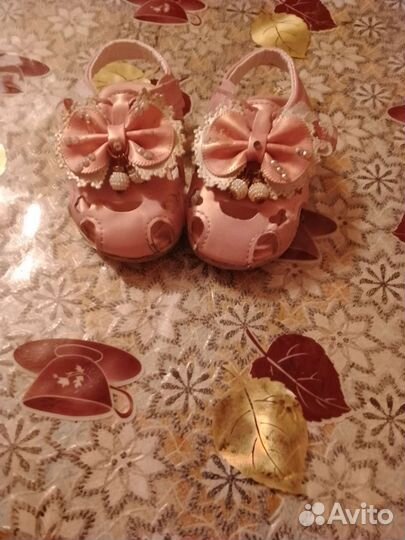 Сандали для девочки