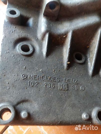 Запчасти двс m102 Мерседес