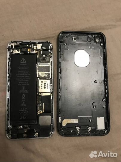 Запчасть для телефона iPhone 7 и iPhone 5s