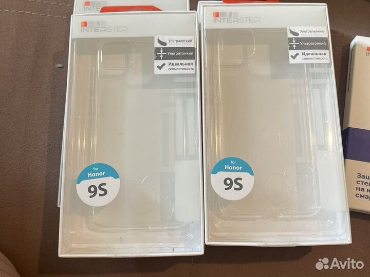 Чехол и стекло новые