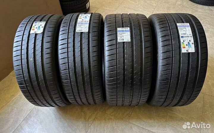 Michelin Pilot Sport 4 S 285/40 R22 и 325/35 R22
