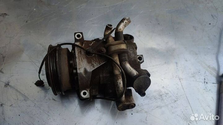 Компрессор кондиционера Audi A4 B5 1997 8D0260808