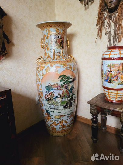 Громадная винтажная китайская напольная ваза