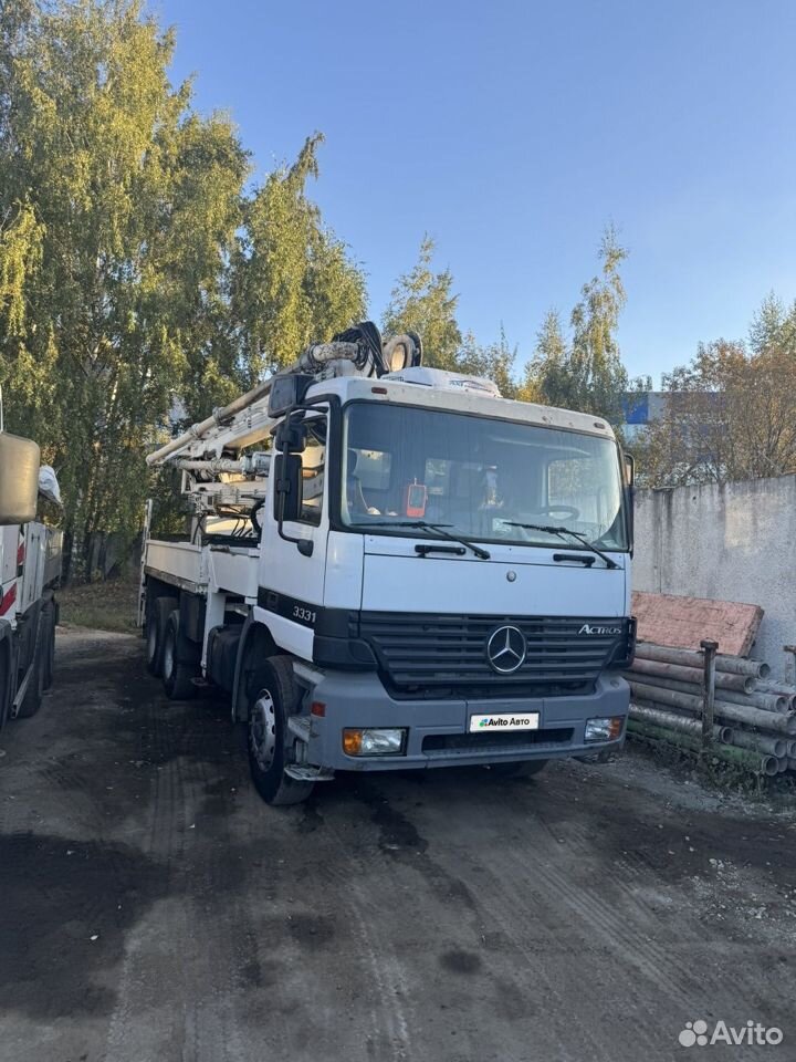 Автобетоносмеситель Mercedes-Benz Actros 3332, 1999