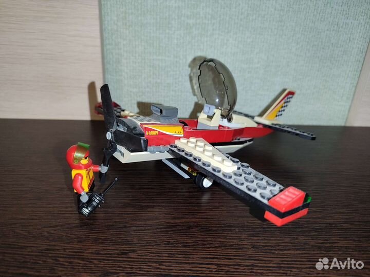 Lego City самолет