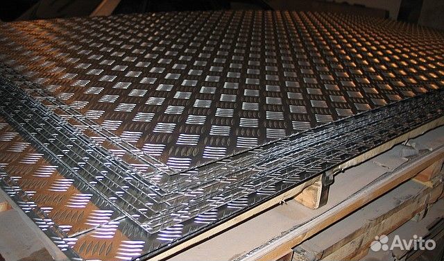 Алюминиевый лист квинтет толщина 1,5мм