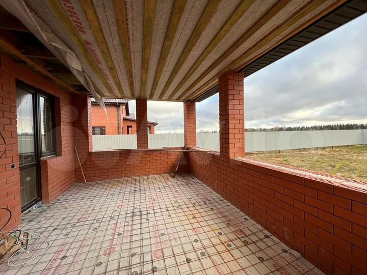 Коттедж 153 м² на участке 10 сот.