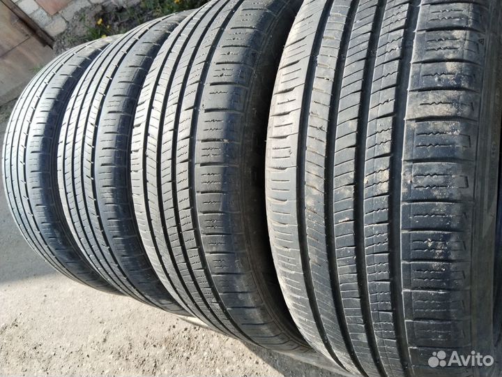 Triangle Sports TH201 215/55 R17