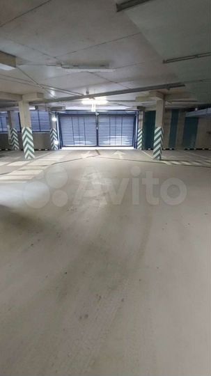 Машиноместо, 16 м²