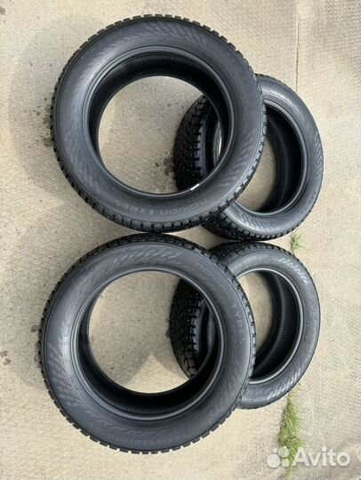 Nokian Tyres Hakkapeliitta 9 SUV 255/55 R20 110T