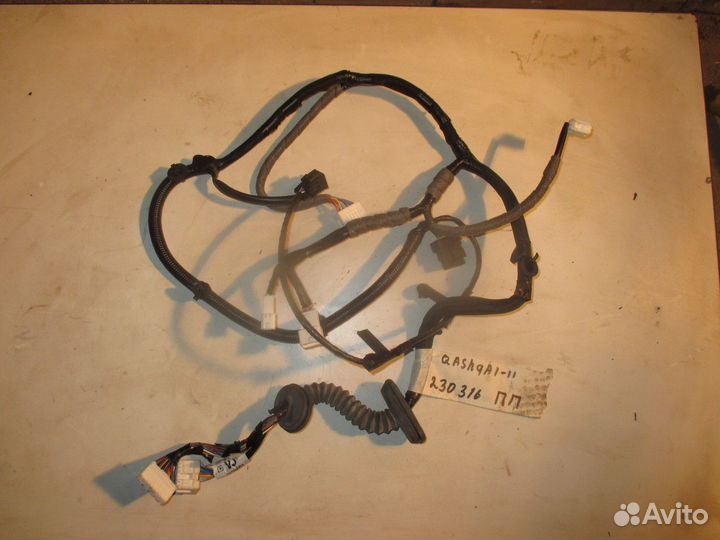 Электропроводка двери передней правой