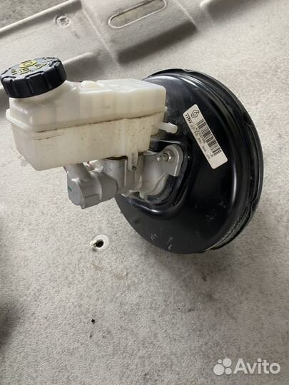 Вакуумник тормозной Renault Logan II рестайлинг (2