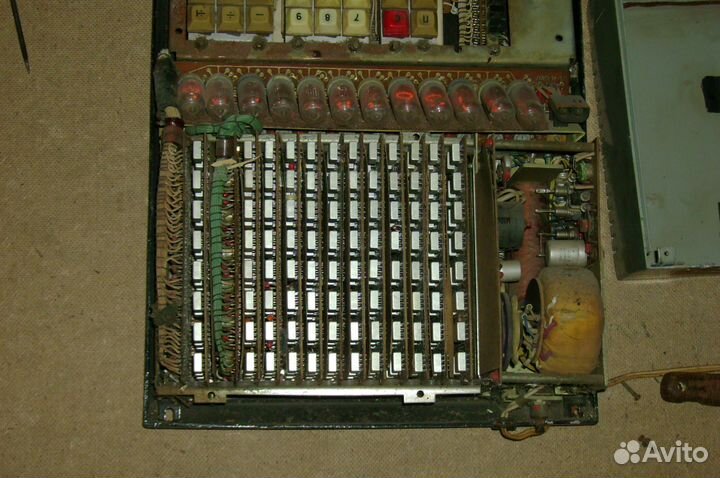 Калькулятор Искра-111Т