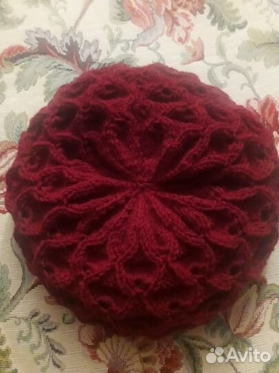 Берет женский вязаный