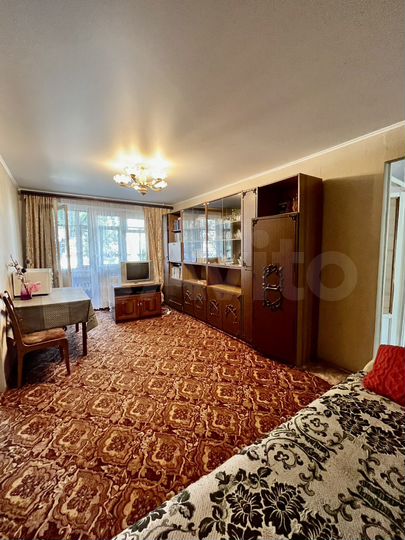 3-к. квартира, 60 м², 1/5 эт.