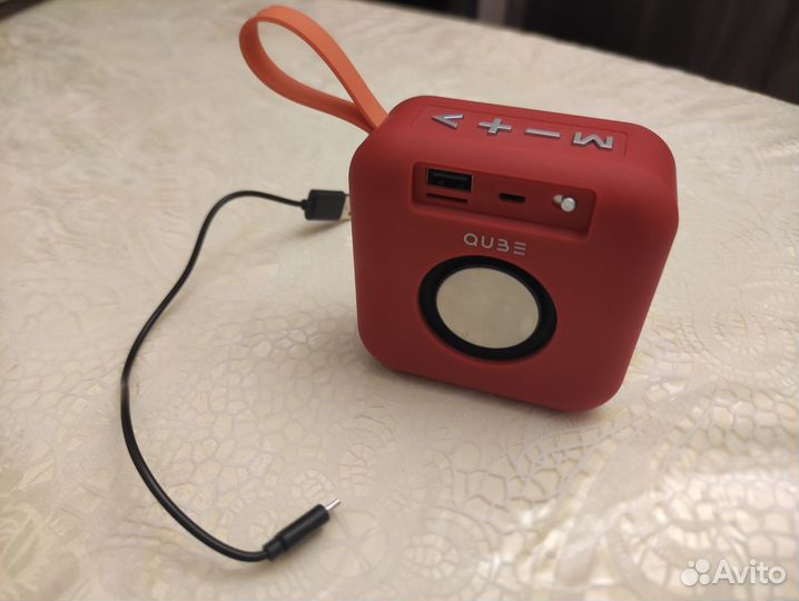 Беспроводная блютуз колонка