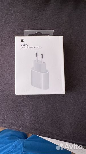 Зарядка на iPhone 20w