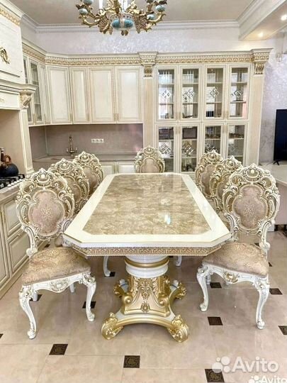 Столы и стулья