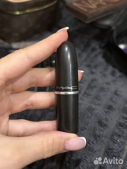MAC candy cane красная помада